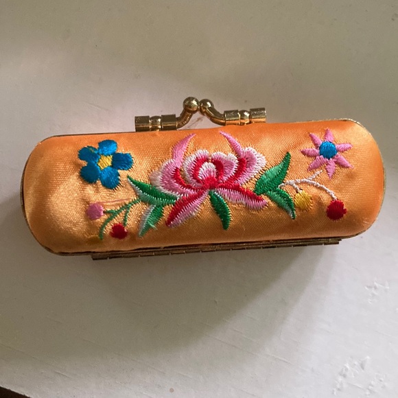 Other - Lipstick holder